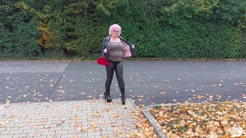 sexy foto nr. 1 von Im Herbst da rascheln die Blätter!!!