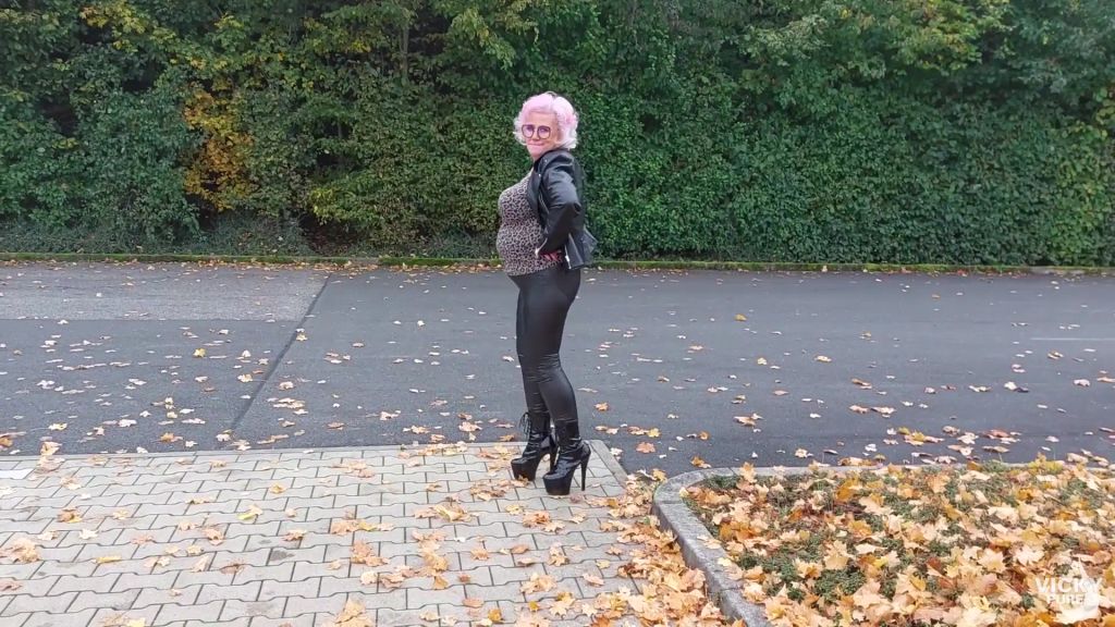 sexy foto nr. 2 von Im Herbst da rascheln die Blätter!!!