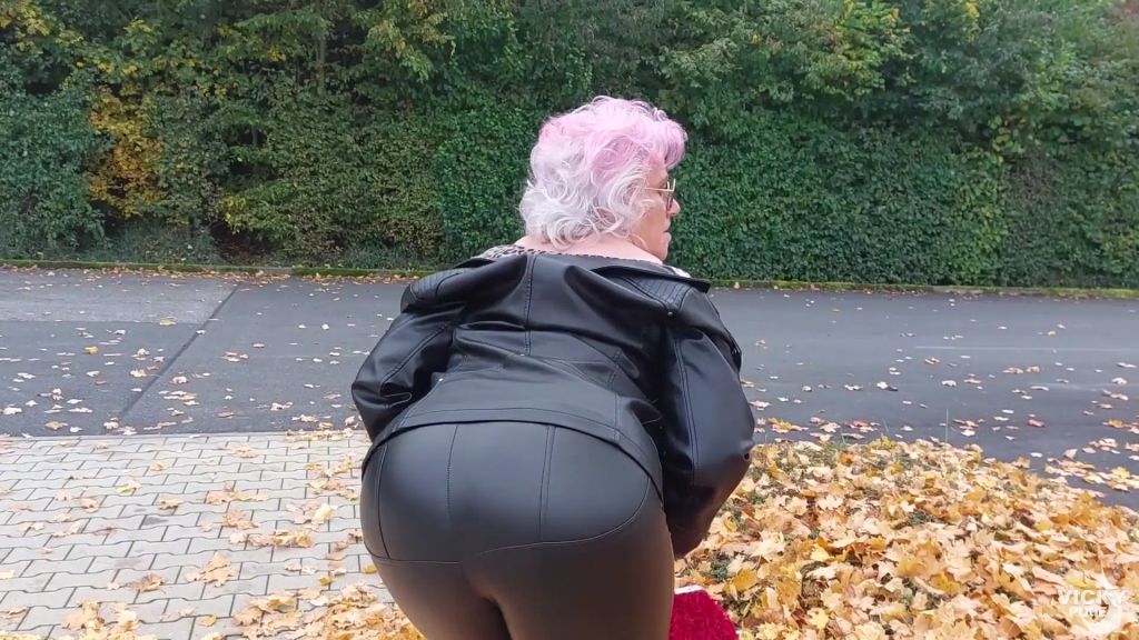 sexy foto nr. 8 von Im Herbst da rascheln die Blätter!!!