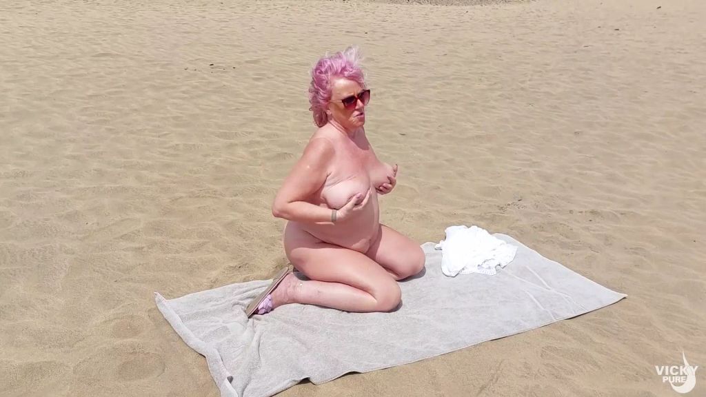sexy foto nr. 3 von Auf meinem Handtuch ist noch Platz