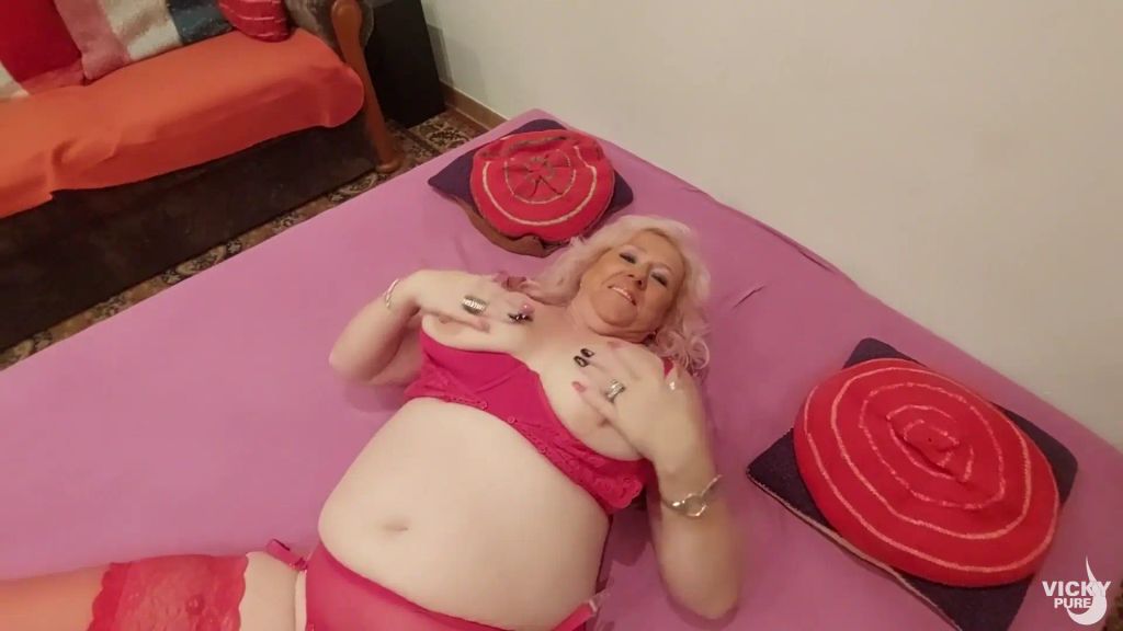 sexy foto nr. 4 von Völlig geil meine Fotze gewichst, bis sie schmatzt und ausläuft
