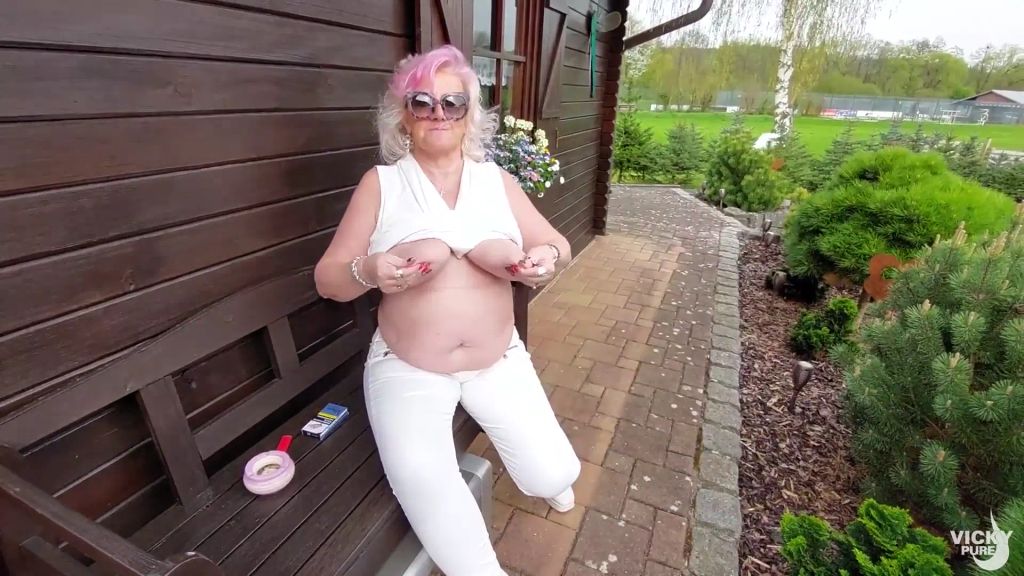sexy foto nr. 6 von Zigarette und öffentliche Ttten Massage nach dem Frühlingsfest