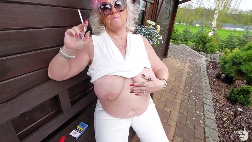sexy foto nr. 8 von Zigarette und öffentliche Ttten Massage nach dem Frühlingsfest