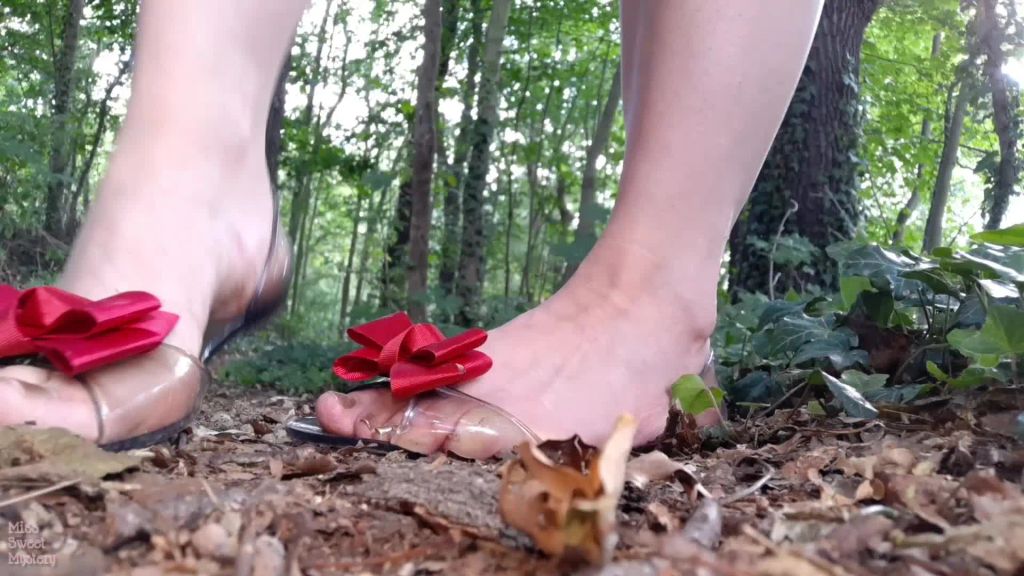 sexy foto nr. 7 von FÜßCHENFANS aufgepasst. :-)