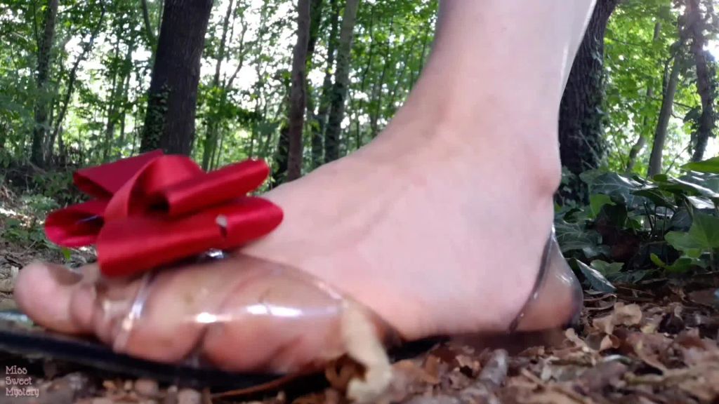 sexy foto nr. 8 von FÜßCHENFANS aufgepasst. :-)