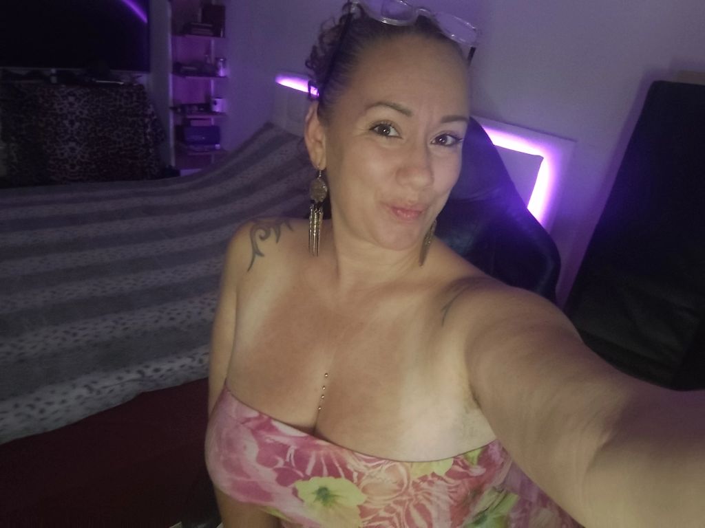 Profilfoto 8 von Curvy Kiss