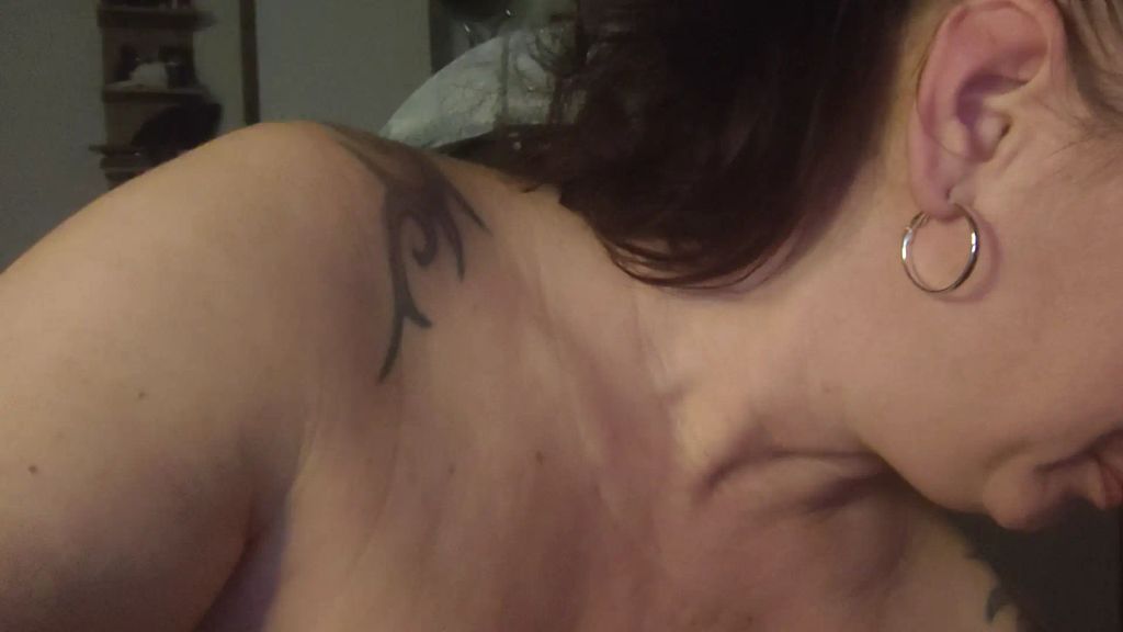 Vorschaubild 7 zum Video „Guten Flutsch! Heute lassen wir die Pussy knallen“