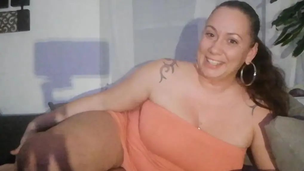 Vorschaubild zum Video „GUTE-NACHT ORGASMUS... SO KOMME ICH AM BESTEN IN DIE NACHT“ von Curvy Kiss