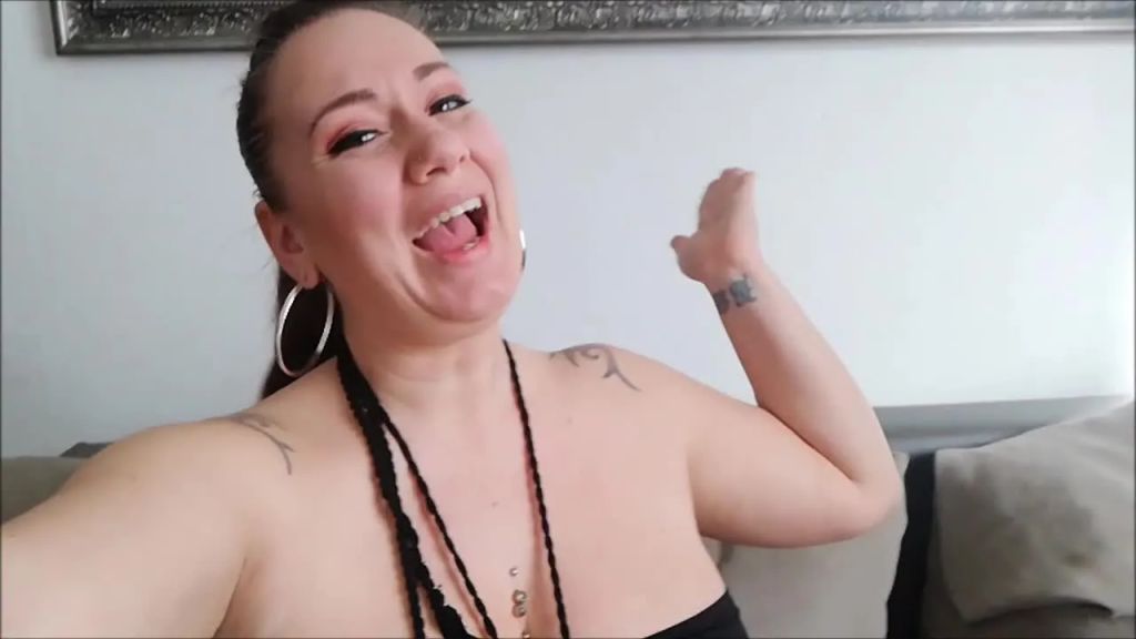 Vorschaubild zum Video „USER WÜNSCHT SICH SLIP VEREDELUNG... FEUCHTE HÖSCHEN TRÄUME!“ von Curvy Kiss