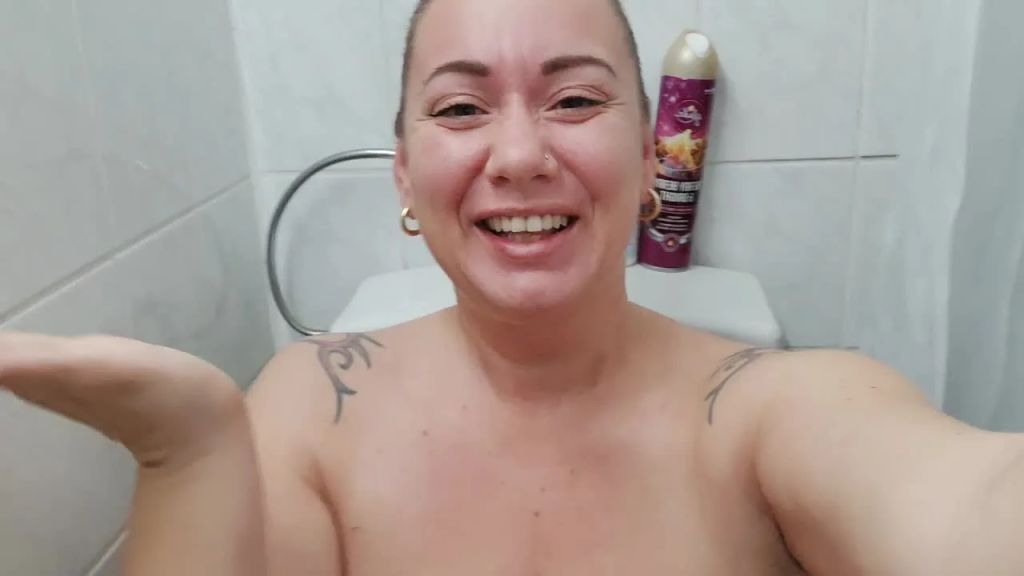 Vorschaubild zum Video „PEEGASM!! DASS PISSEN WIRD  ZUM ORGASMUS“ von Curvy Kiss
