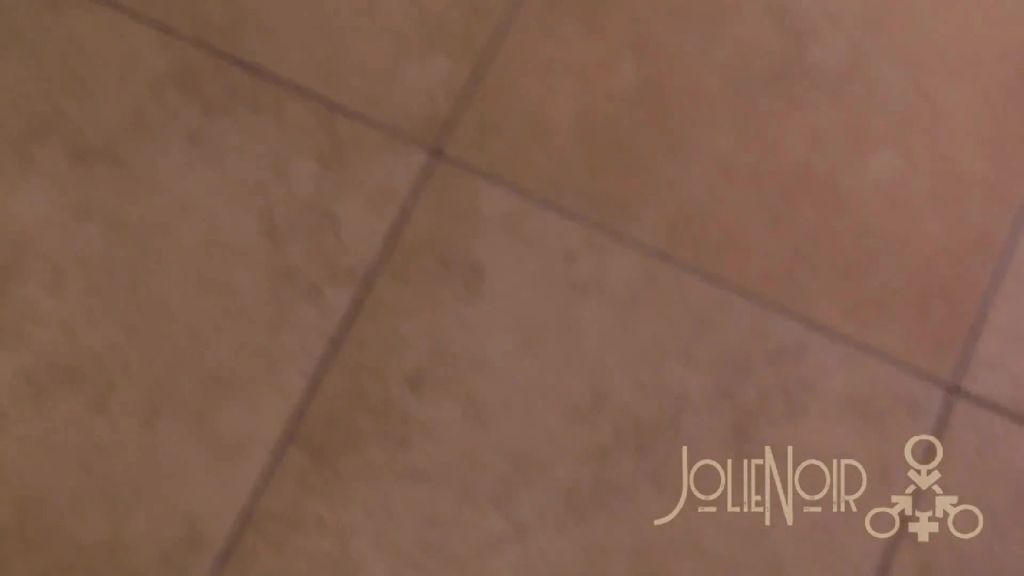 sexy foto nr. 10 von von zwei schwänzen im fick hotel durchgefickt worden