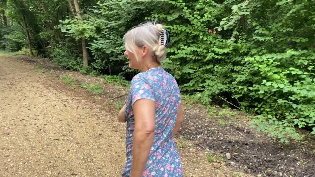 Spermawalk im Wald