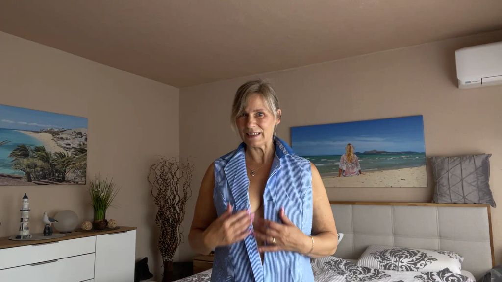 sexy foto nr. 8 von Hausfrauen Report - Betten machen