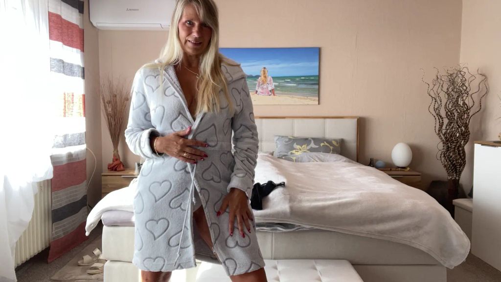 sexy foto nr. 2 von Welches Tanga Höschen soll es sein