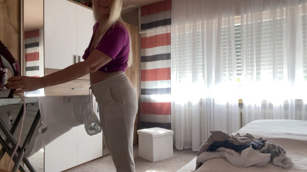 sexy foto nr. 3 von Ich Bügel Nackt