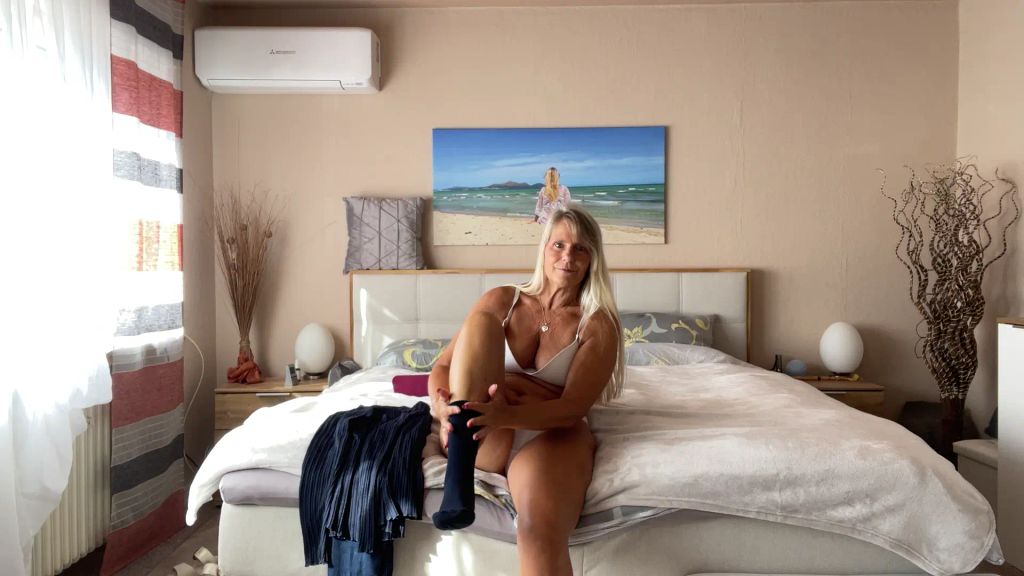 sexy foto nr. 6 von Anziehen statt Ausziehen