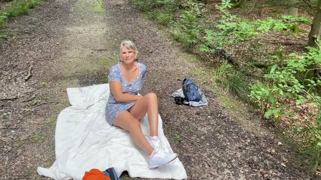 sexy foto nr. 1 von Der Wald Wichser durfte mich voll Spritzen