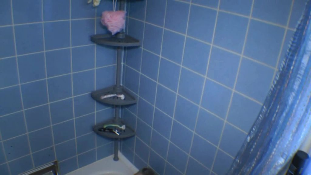 sexy foto nr. 7 von 3er Pisserei in der Wanne