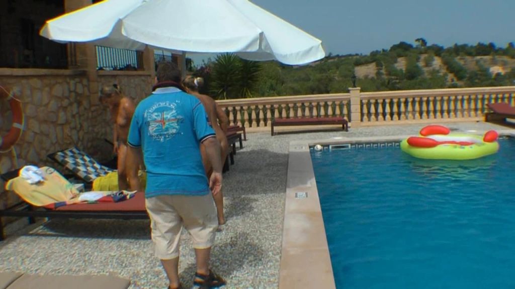sexy foto nr. 2 von 4er mit Bademeister und Hotelgast