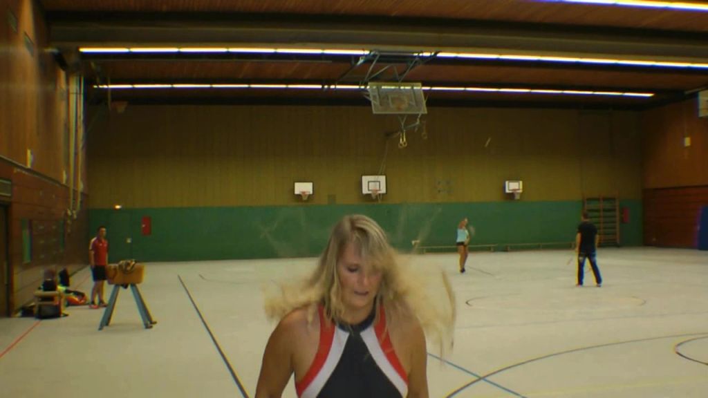 sexy foto nr. 2 von Auf dem Trampolin
