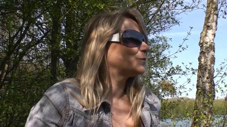 sexy foto nr. 2 von Dildospiele am See