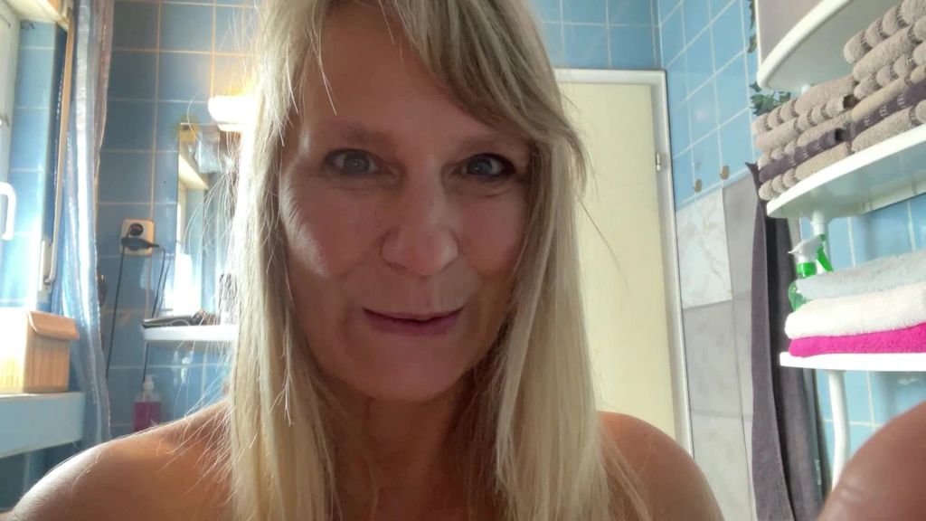 sexy foto nr. 2 von 2 mal für dich gepisst