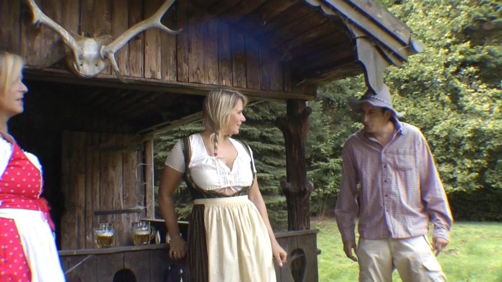 sexy foto nr. 4 von Blow Job im Dirndl