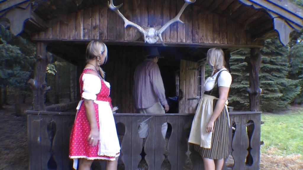 Blow Job im Dirndl