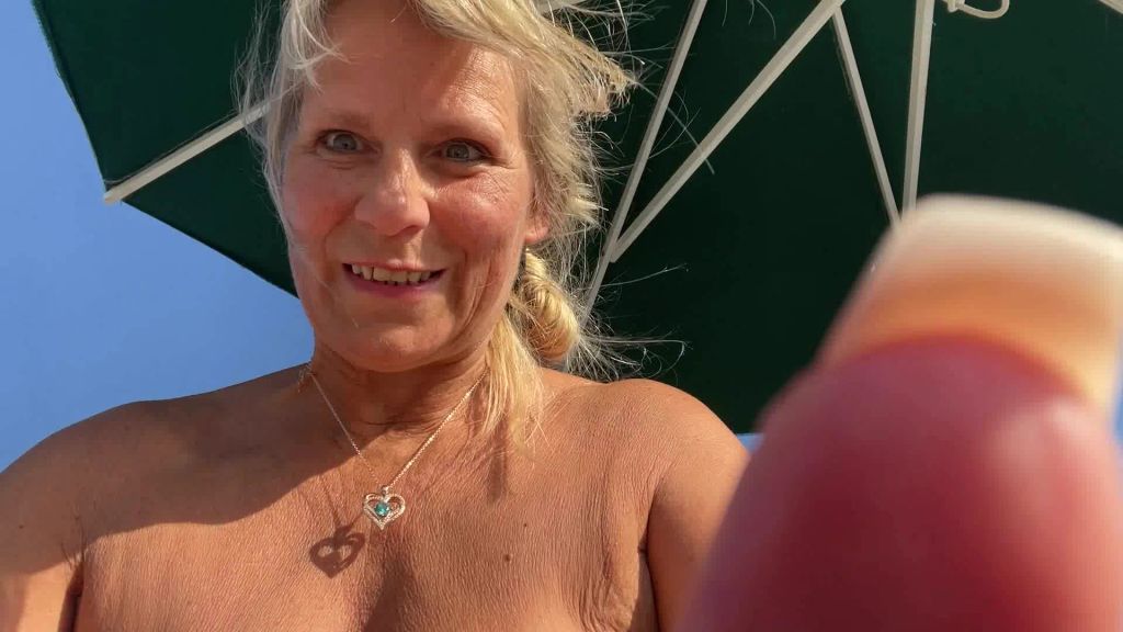 Kurzer Fotzenwichs am Strand