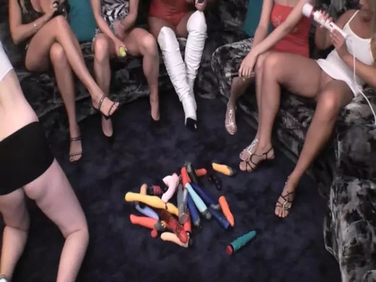 sexy foto nr. 2 von Der Dildoclub