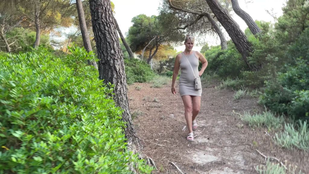 sexy foto nr. 2 von Verschwitzte Fotze im Urlaub
