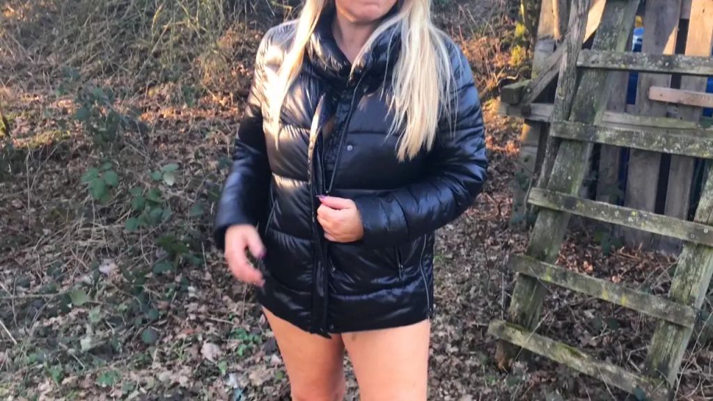 sexy foto nr. 3 von Outdoor geil gepisst