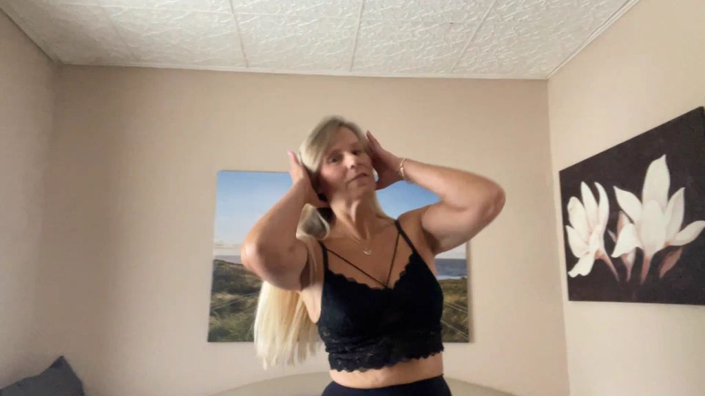 sexy foto nr. 5 von Nylon Strumpfhose und Heels