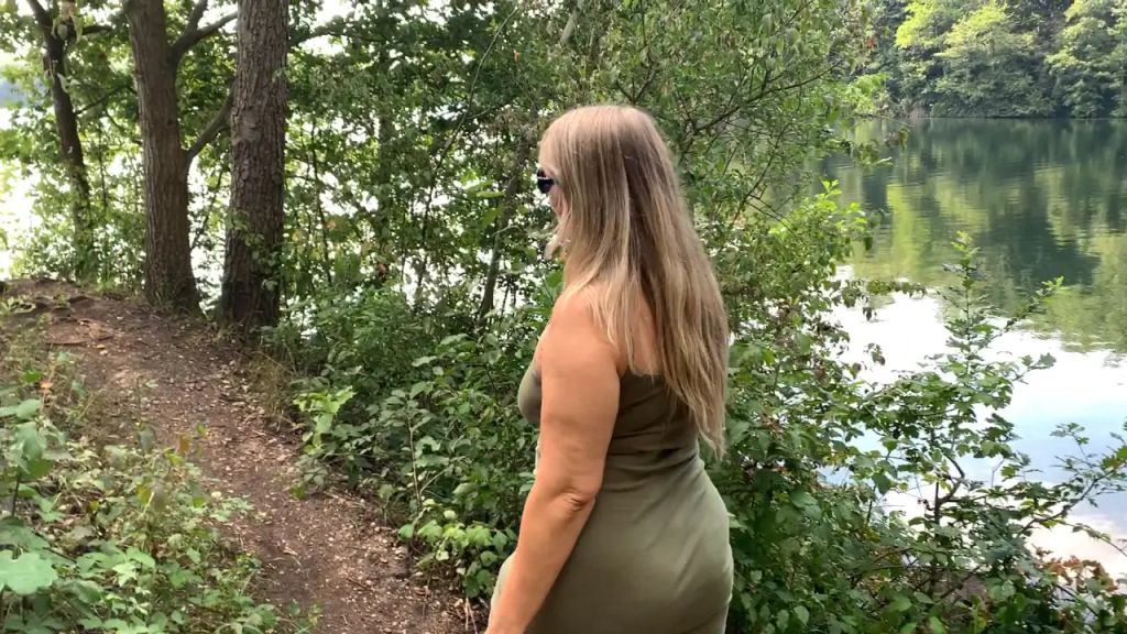 sexy foto nr. 3 von Outdoor Pissen ist geil