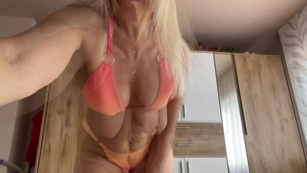 sexy foto nr. 5 von Bikini Anprobe für den Urlaub