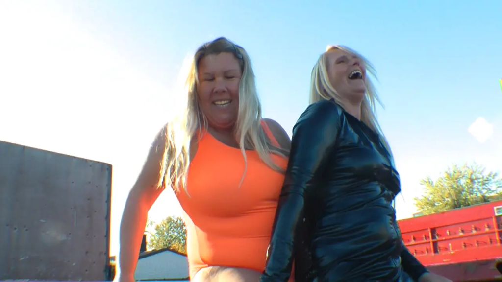 sexy foto nr. 2 von Vom LKW Gepisst