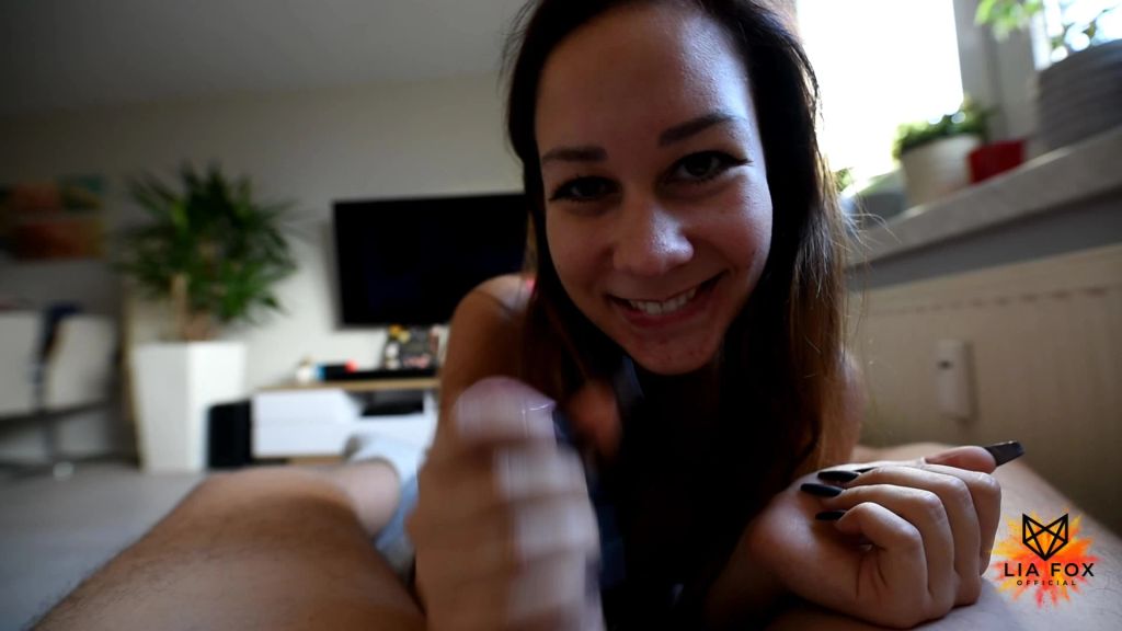 sexy foto nr. 7 von CREAMPIE ALARM! Wenn der NACHBAR dreimal klingelt!!