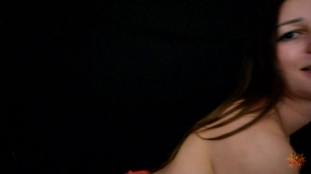 sexy foto nr. 5 von ASMR Spaß mit Lia!