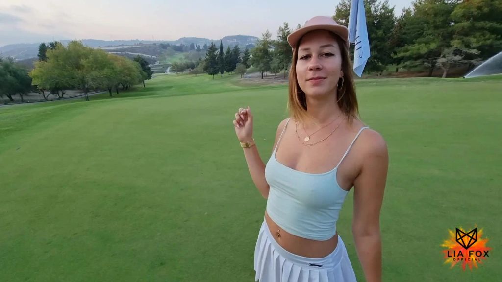 sexy foto nr. 4 von EINGELOCHT! Verbotener Creampie-Sex auf privatem Golfplatz!