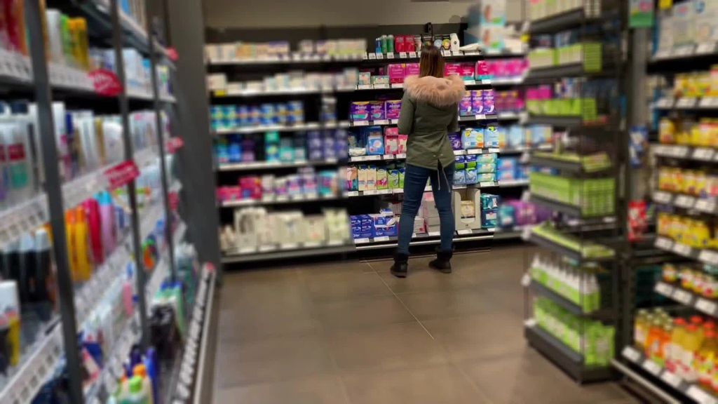 sexy foto nr. 1 von Angesprochen und reingespritzt! Im Supermarkt erkannt !