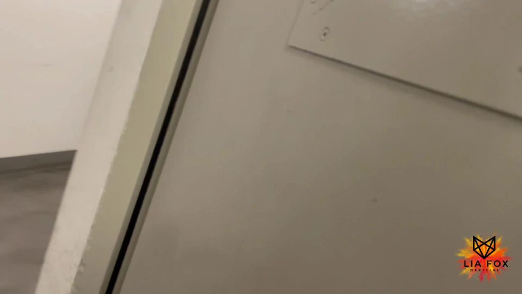 sexy foto nr. 5 von Creampie in der Uni! Vom Hausmeister erwischt und trotzdem w