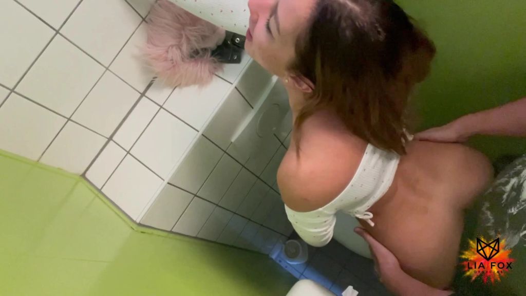 sexy foto nr. 10 von Creampie in der Uni! Vom Hausmeister erwischt und trotzdem w