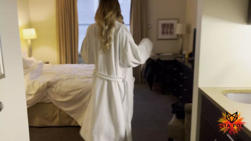 sexy foto nr. 1 von Lia allein in New York! Versexte Weihnachten im Big Apple!