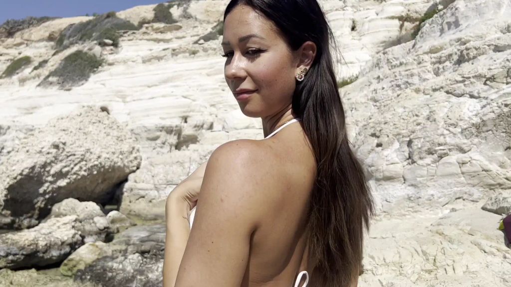 sexy foto nr. 5 von OUTDOOR SCHLAMPE VERFÜHRT! Ist das noch legal?