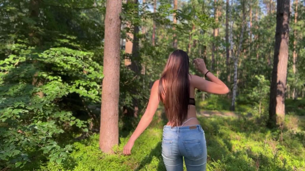sexy foto nr. 4 von Ich gebe spontanen, geilen Quickie im Wald!