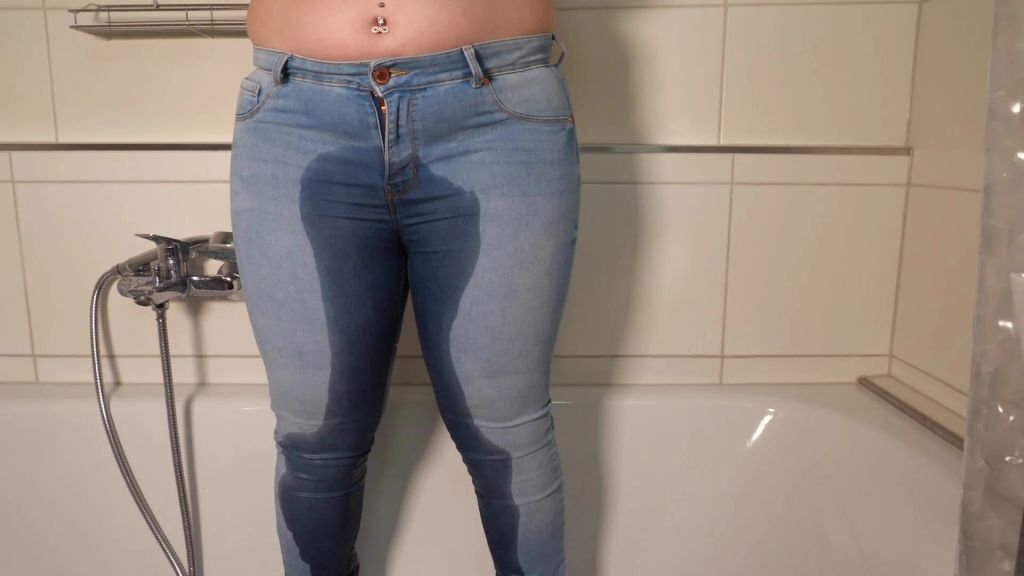 sexy foto nr. 9 von Mein erstes NS Video - Voll in die Hose