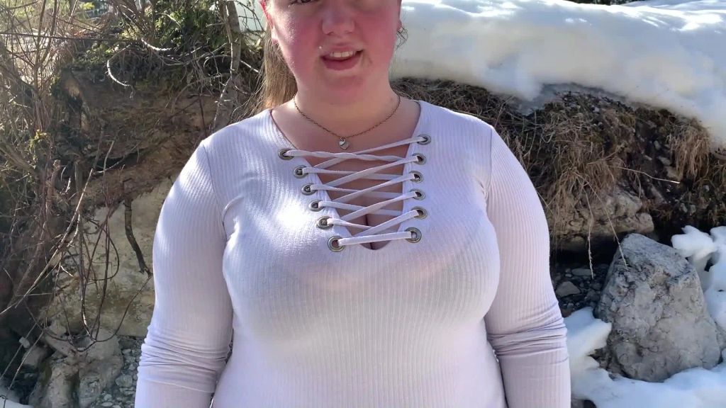 sexy foto nr. 1 von Outdoor Doggy gefickt mit Cumshot in den Mund