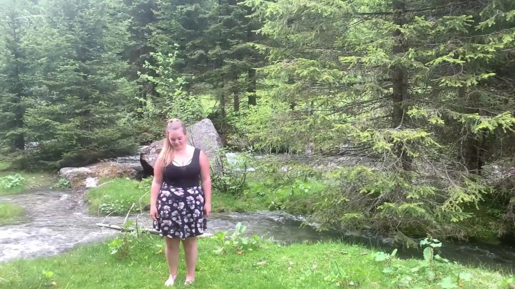 Outdoor Doggy und vollgespritzt