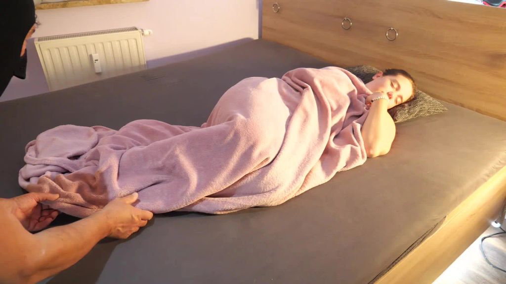 sexy foto nr. 1 von Ein 65 Jähriger fickt mich Gnadenlos durch