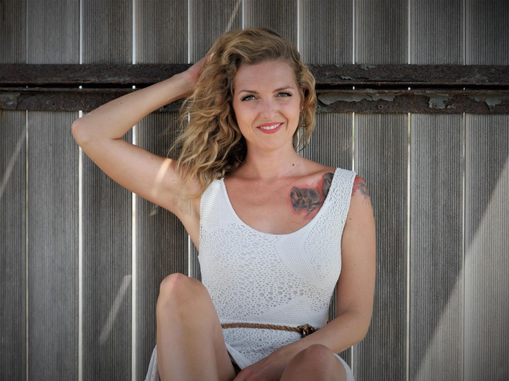sexy foto nr. 1 von Amelie-Lei